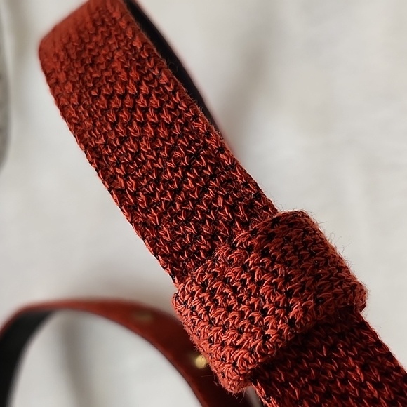 Small Canada Belt 28-34 size - Picture 4 of 8